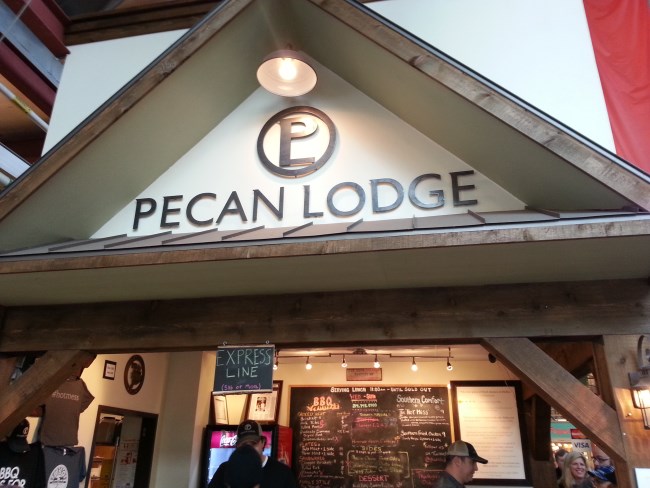 My favorite brisket! – Pecan Lodge @ Farmer’s Market – Dallas, Texas